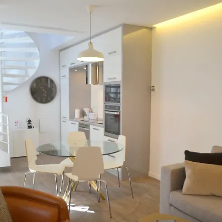 Rh Aqueduto House