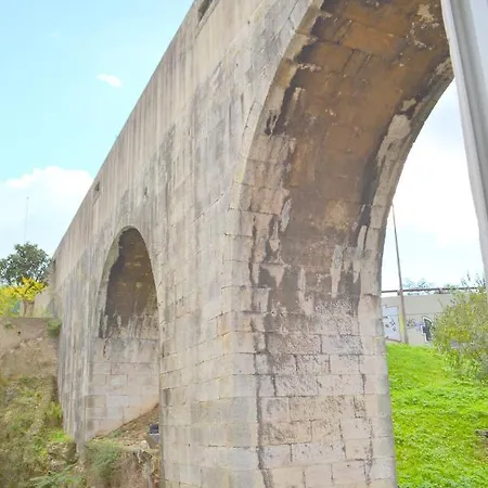 Rh Aqueduto House *